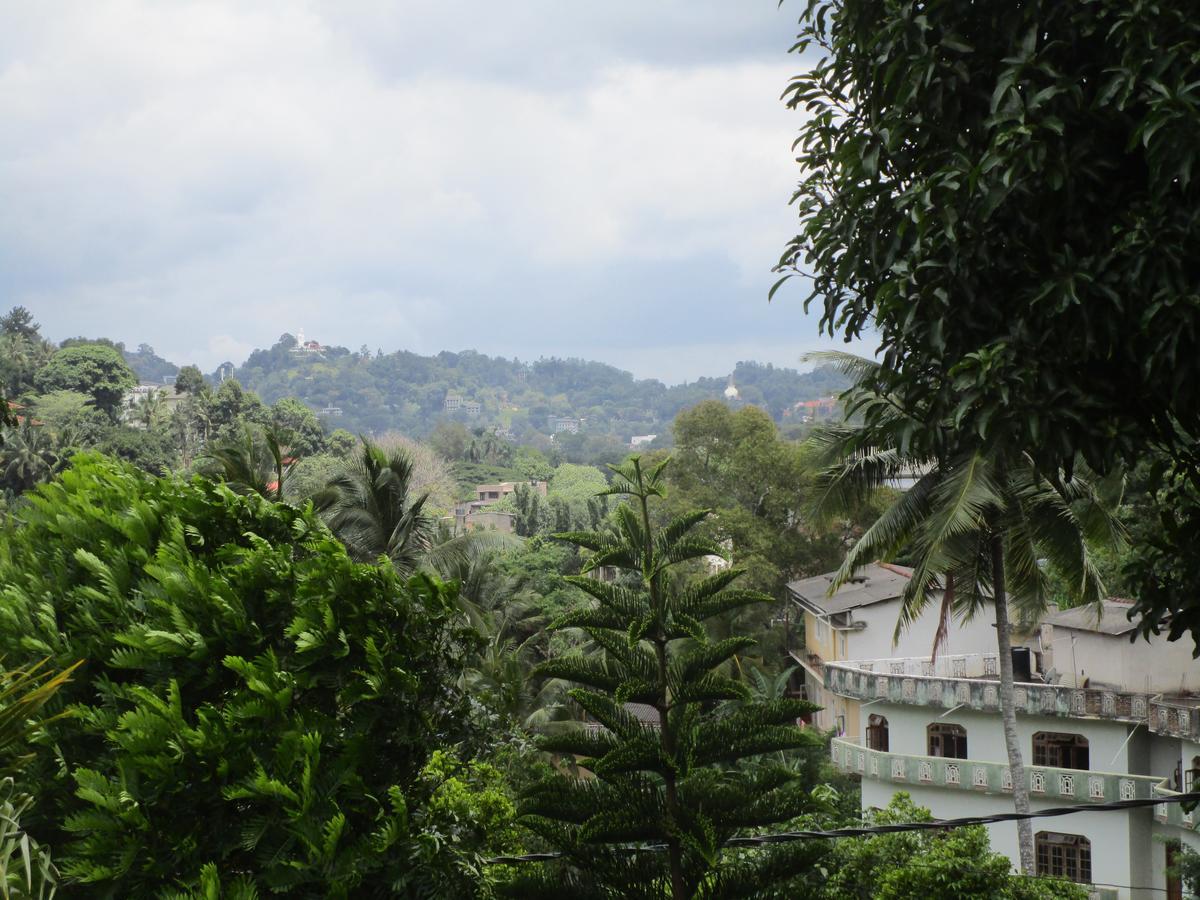Cloud Inn Kandy Homestay Exterior foto